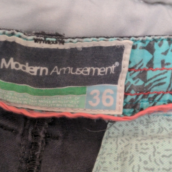 Modern Amusement animal print shorts - Picture 2 of 6